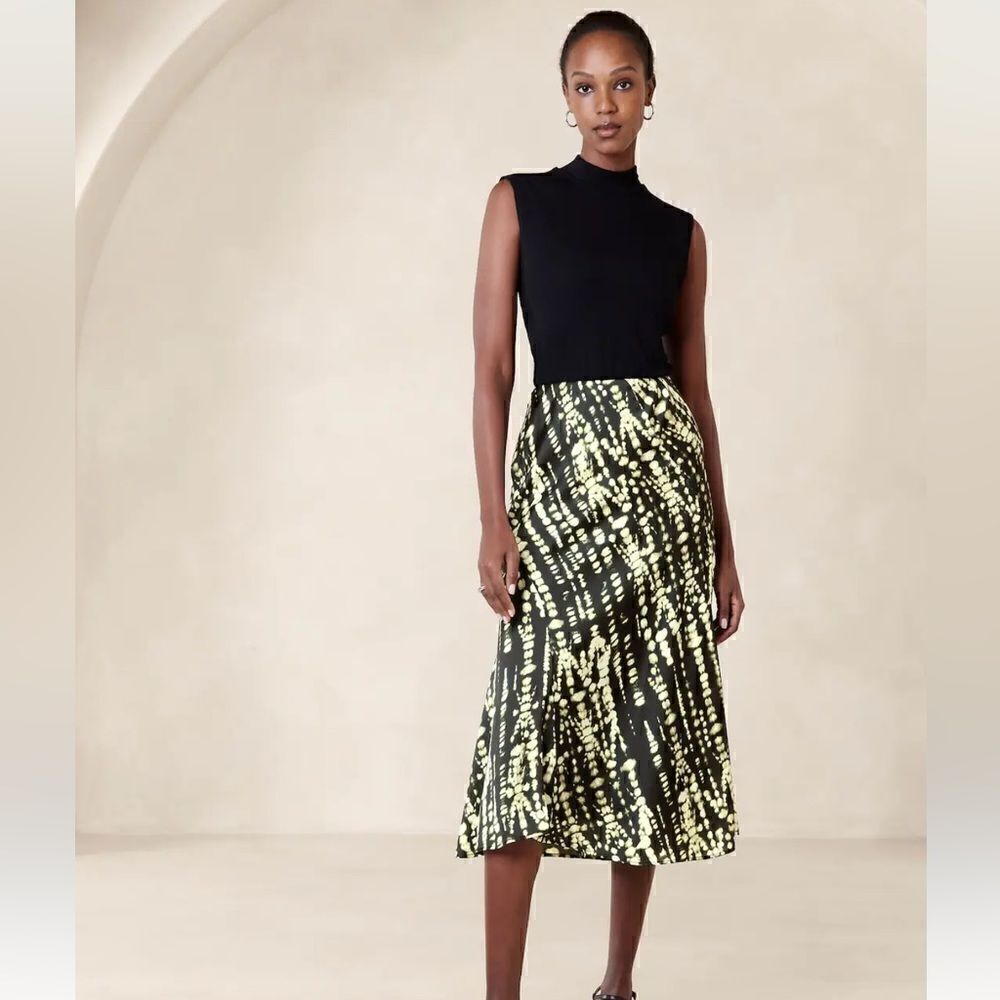 BananaโRepublicโMIDIโSLIPโSKIRT